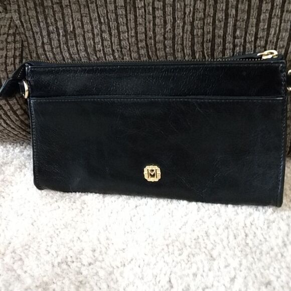 **Final Sale** Monet black and gold wallet - Picture 2 of 8